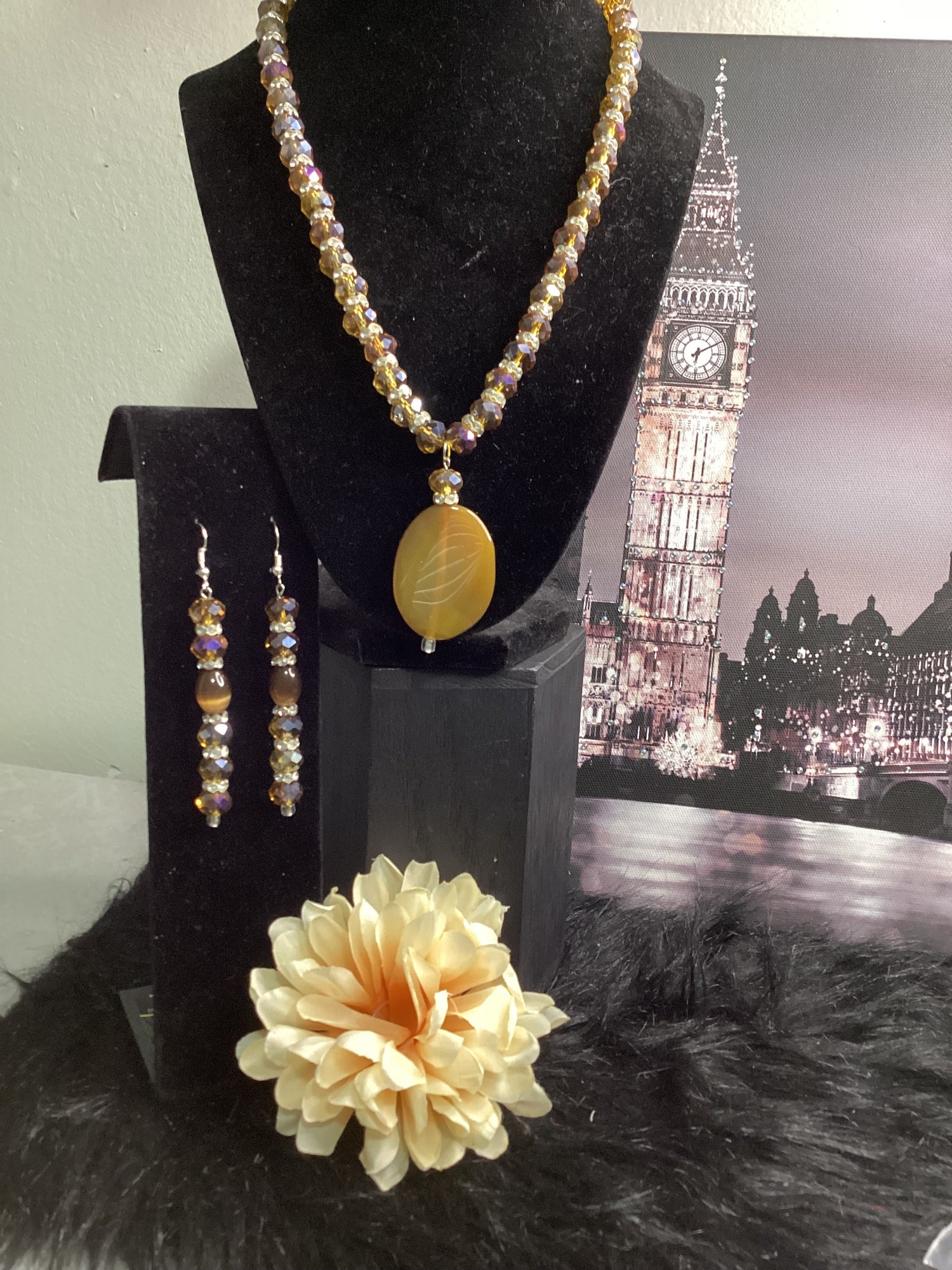 Necklace & Earring Set